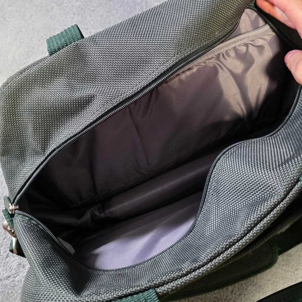 Samsonite briefcase messenger